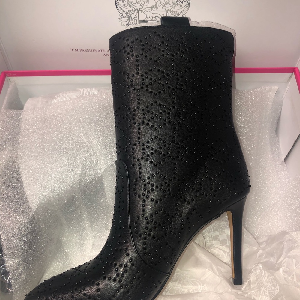 Vince Camuto Black Ankle Booties - Picture 3 of 6